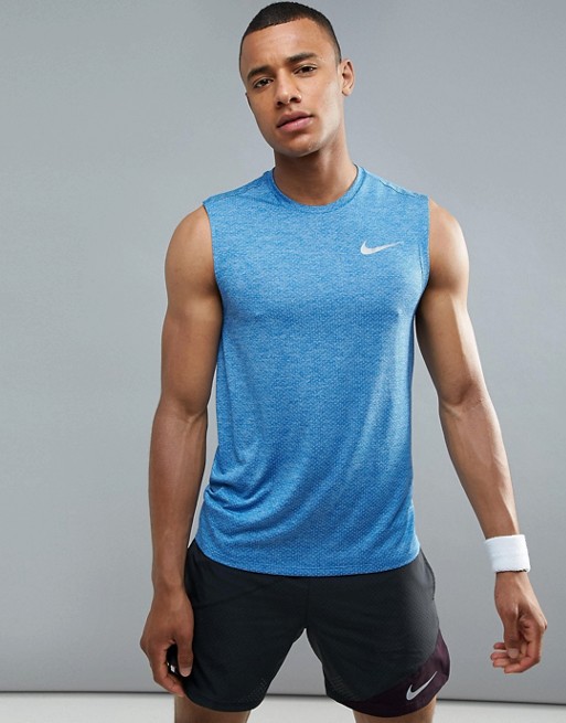 Nike 蓝色跑步 男士无袖运动上衣 75折优惠！