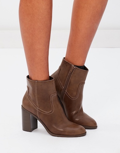 LIPSTIK Gianni 女子棕色高跟短靴 8折优惠！