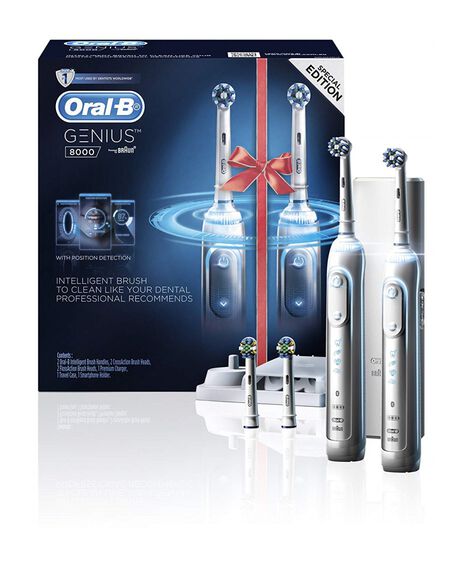 Oral-B Genius 8000电动牙刷  2个手柄+4个替换刷头 – 5折优惠！