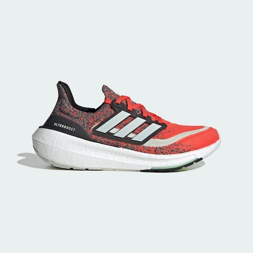 adidas 阿迪达斯 Performance Ultraboost Light 男女同款缓震轻便透气跑步鞋 – 5折优惠！